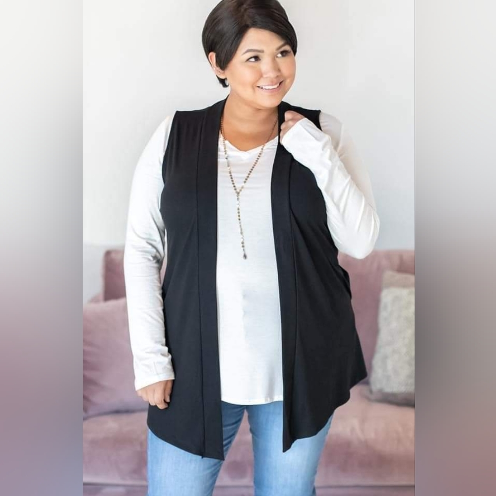 Cardi vest size MEDIUM